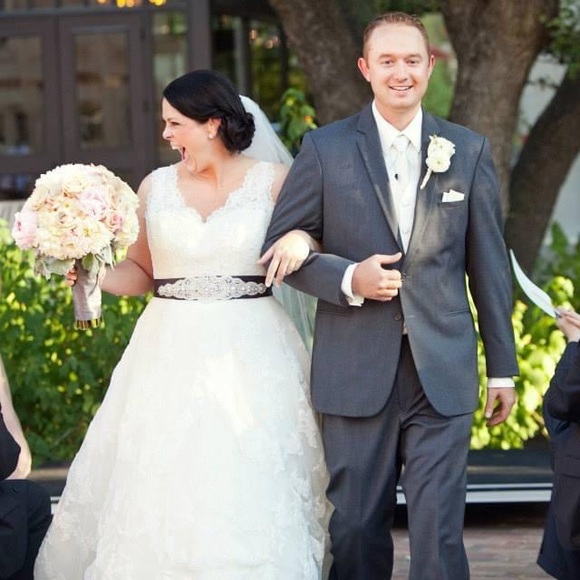 Pronovias Wedding Gown - Picture 5 of 5